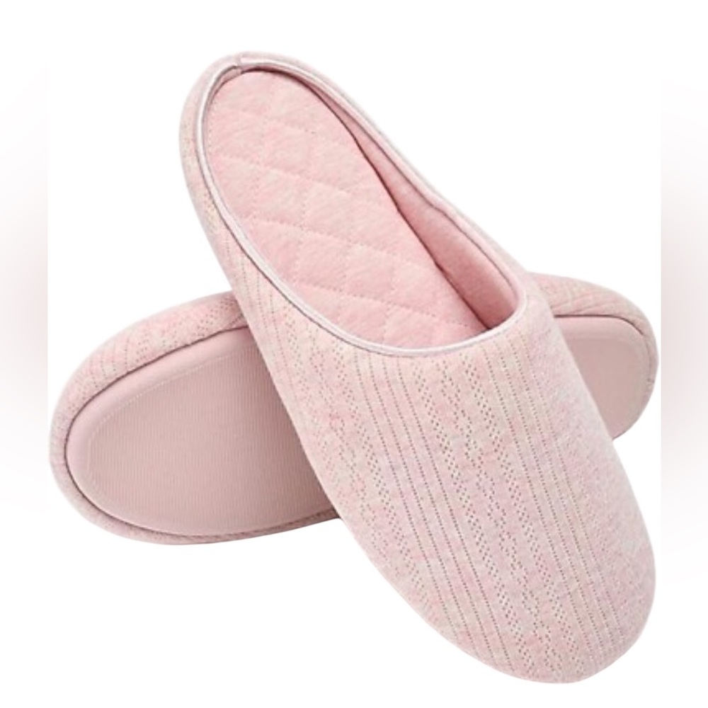 NWT Charter Club Pointelle Closed Toe Memory Foam Slippers Indoor Outdoor Use